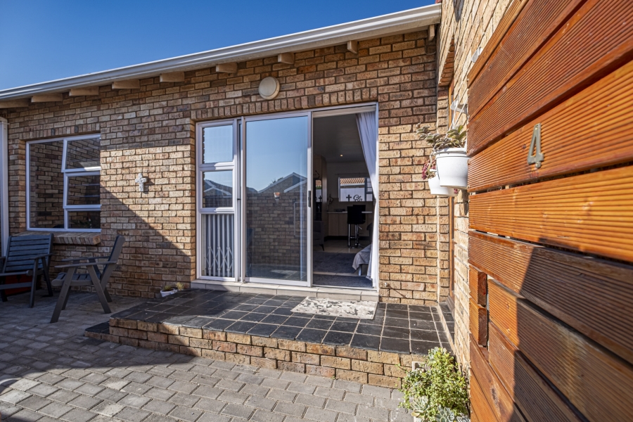 1 Bedroom Property for Sale in South End Eastern Cape